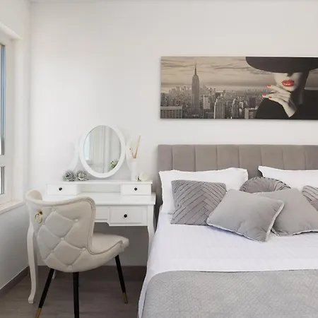 Luxury Penthouse With Jacuzzi, Panoramic View * Макарска