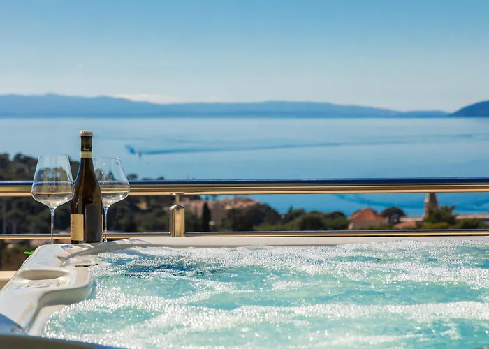 Luxury Penthouse With Jacuzzi, Panoramic View Apartament Makarska