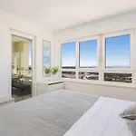 Apartment Luxury Penthouse With Jacuzzi, Panoramic View