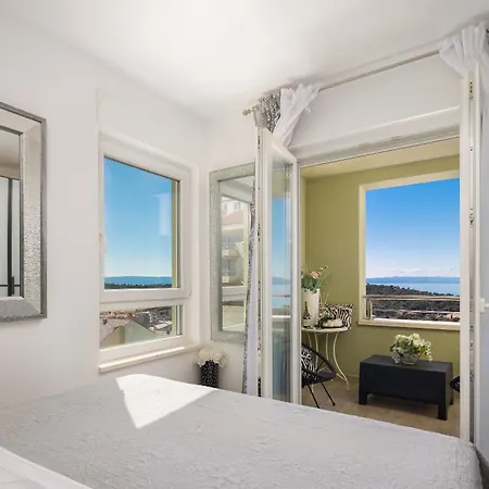 Luxury Penthouse With Jacuzzi, Panoramic View Lägenhet Makarska