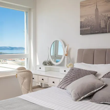 Luxury Penthouse With Jacuzzi, Panoramic View Lägenhet