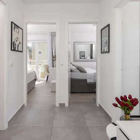 Luxury Penthouse With Jacuzzi, Panoramic View Apartman *
