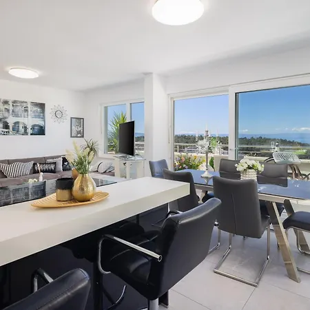 Luxury Penthouse With Jacuzzi, Panoramic View Lägenhet Makarska