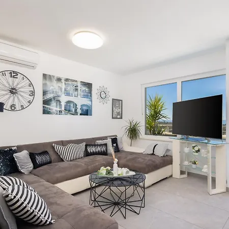 Luxury Penthouse With Jacuzzi, Panoramic View Apartman