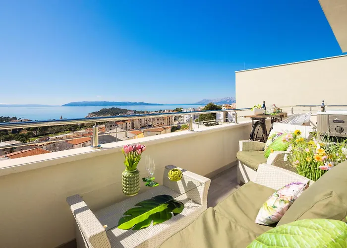 Luxury Penthouse With Jacuzzi, Panoramic View דירה מאקרסקה