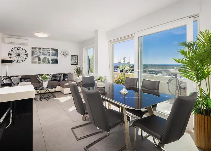 דירה Luxury Penthouse With Jacuzzi, Panoramic View