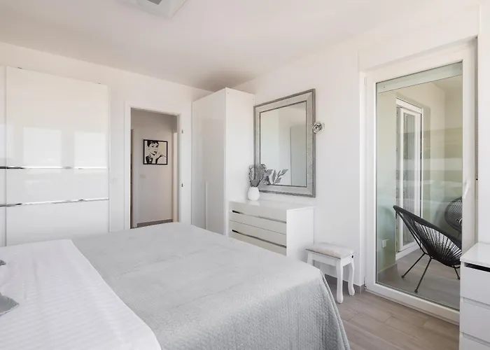 Luxury Penthouse With Jacuzzi, Panoramic View *