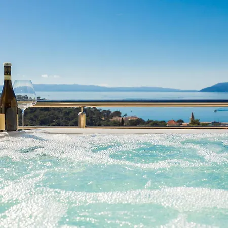 Luxury Penthouse With Jacuzzi, Panoramic View Apartmán