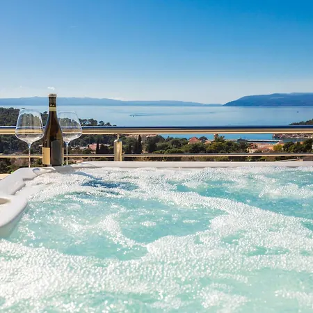 Luxury Penthouse With Jacuzzi, Panoramic View Apartmán