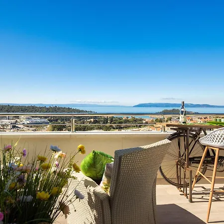 Luxury Penthouse With Jacuzzi, Panoramic View Apartmán