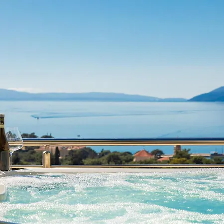 Apartmán Luxury Penthouse With Jacuzzi, Panoramic View *